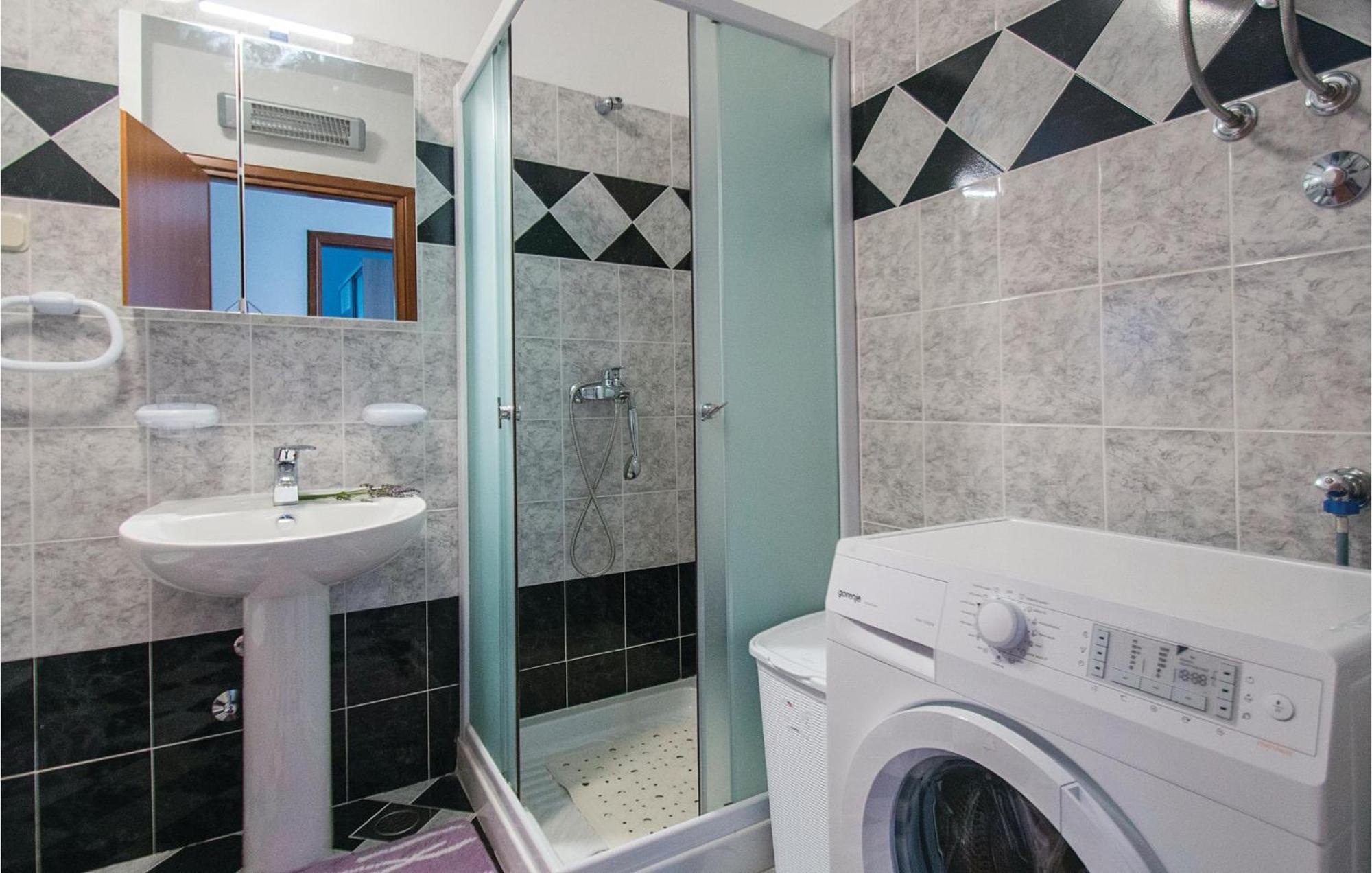 Amazing Apartment In Labin With House Sea View מראה חיצוני תמונה
